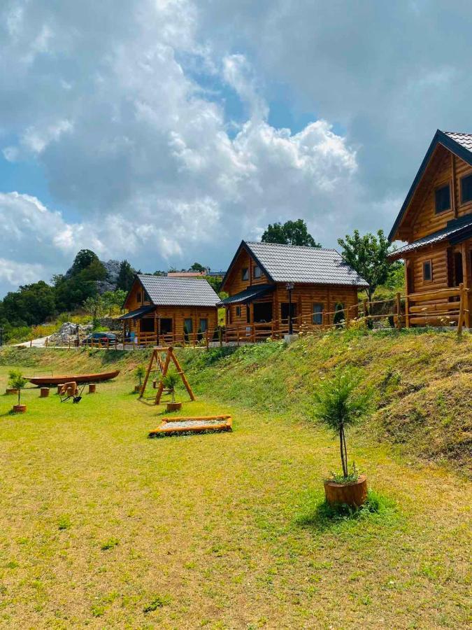 Forest&Lake Cottages Virpazar Exterior photo